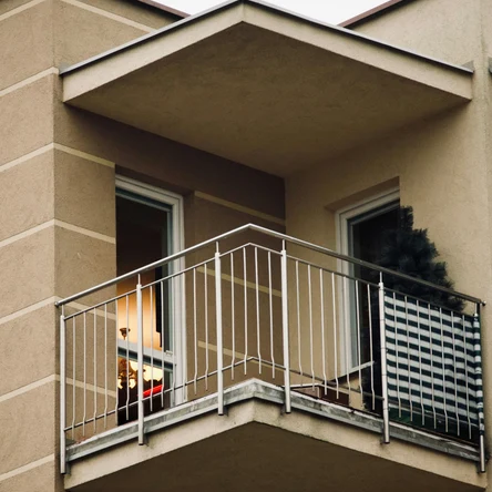 Герметизация балконных козырьков.